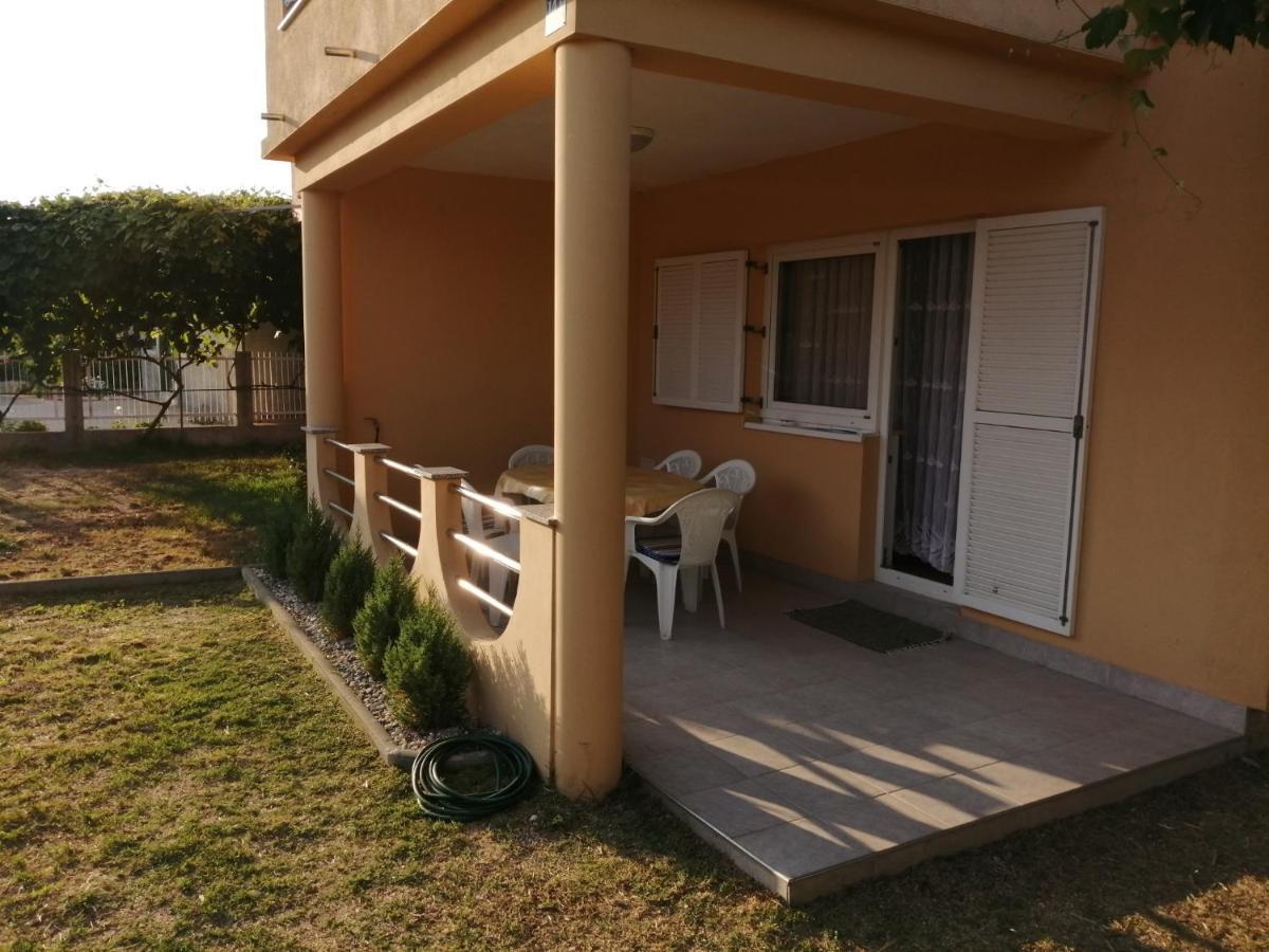 Marina Apartment Biograd Na Moru Bagian luar foto