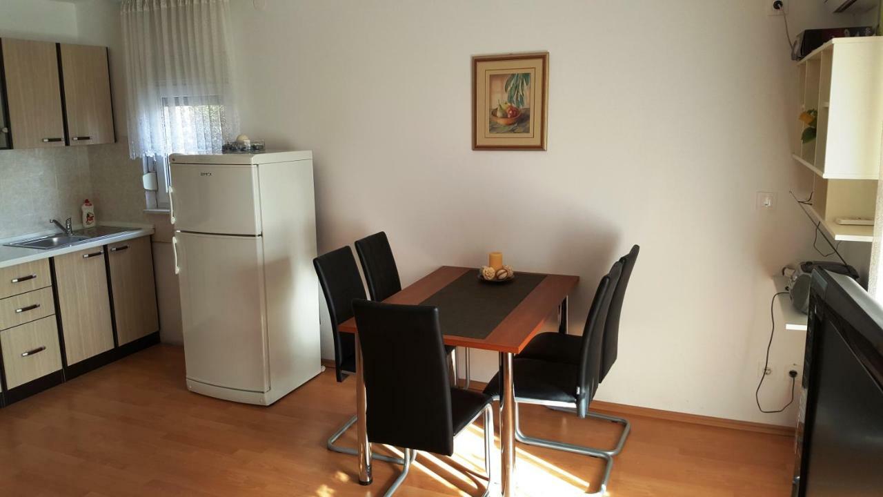 Marina Apartment Biograd Na Moru Bagian luar foto