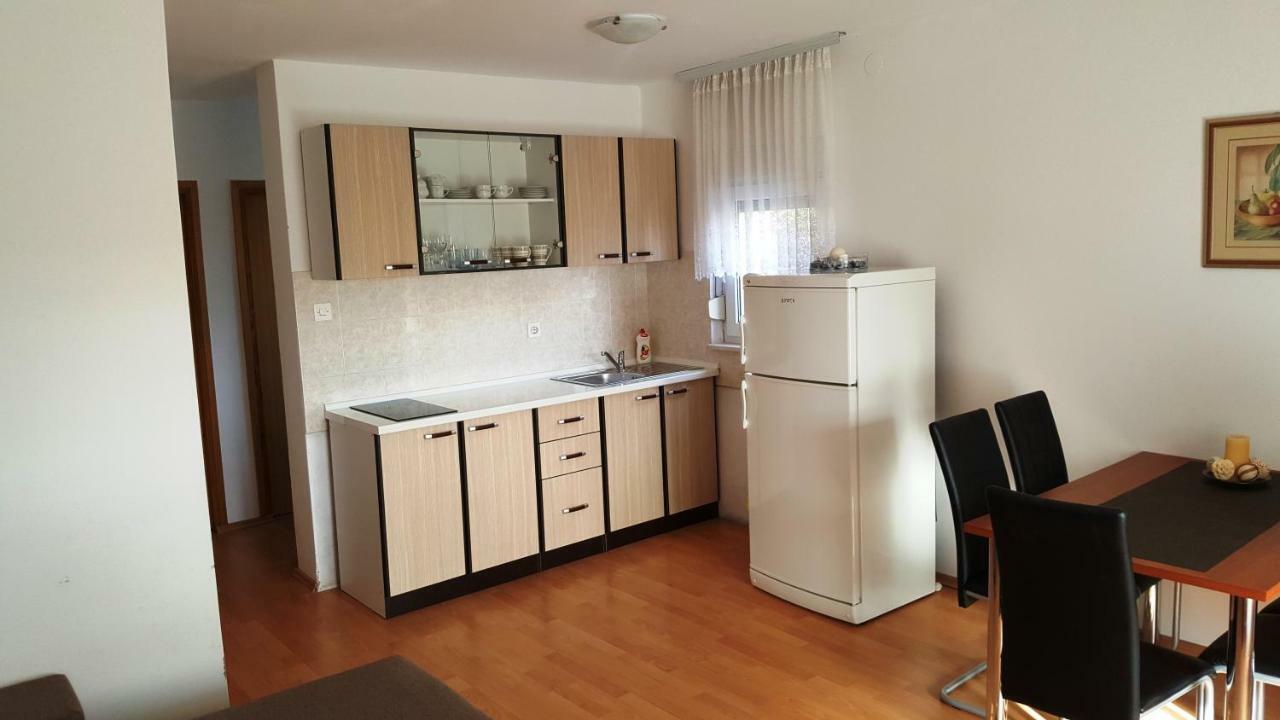 Marina Apartment Biograd Na Moru Bagian luar foto