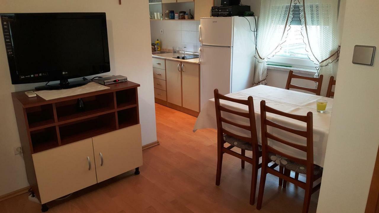 Marina Apartment Biograd Na Moru Bagian luar foto