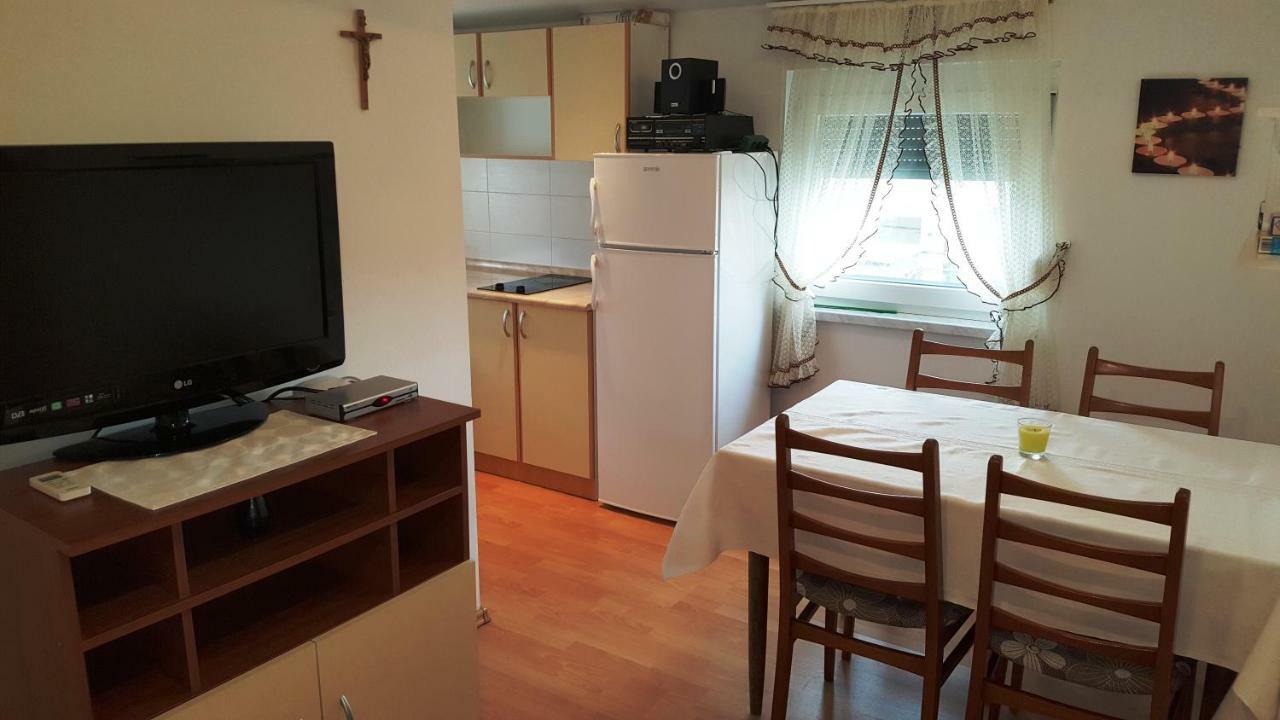 Marina Apartment Biograd Na Moru Bagian luar foto